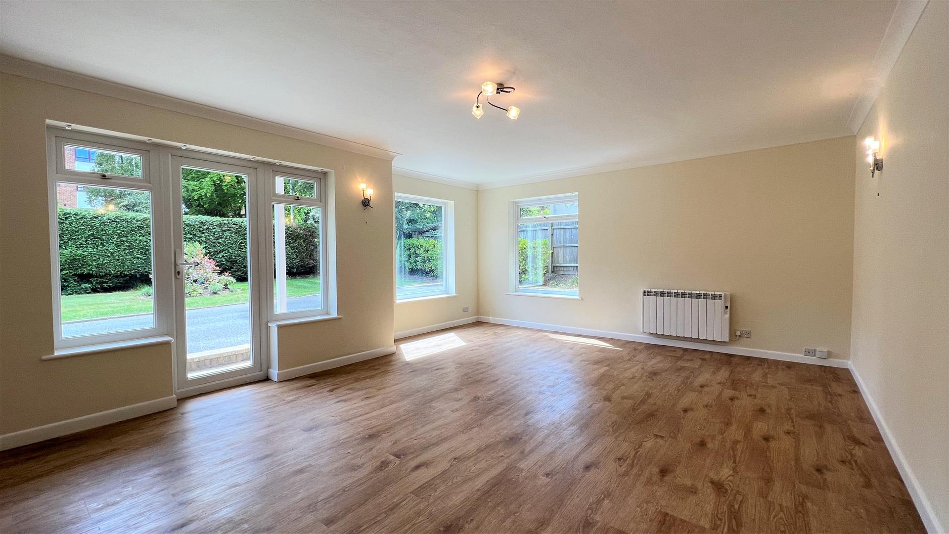 2 Bedroom Apartment Western Road, Canford Cliffs, Poole